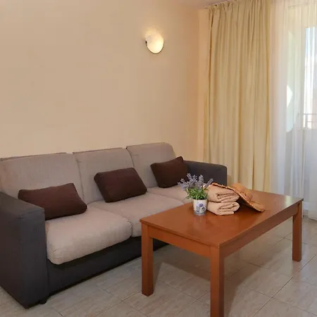 Aparthotel Pollo 3*