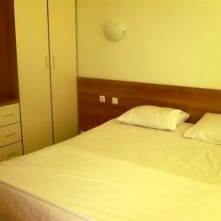 Aparthotel Pollo 3*