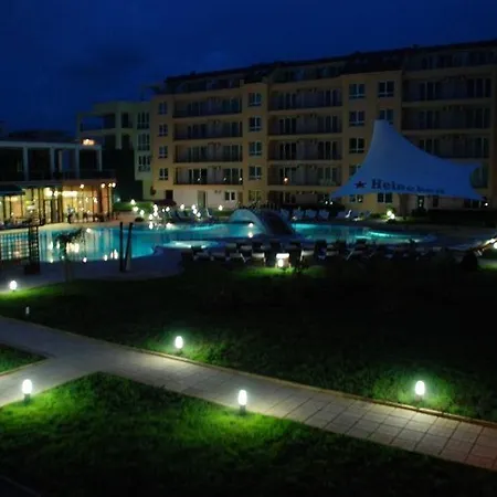 Pollo Aparthotel 3*